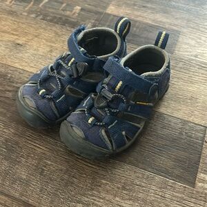 Toddler boys keen water sandals